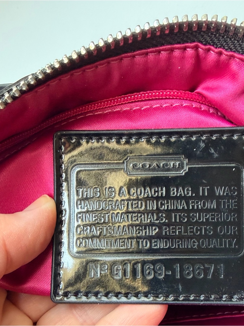 New Coach Poppy liquid gloss black handbag w/ box, dust bag, shoulder strap - Picture 5 of 9